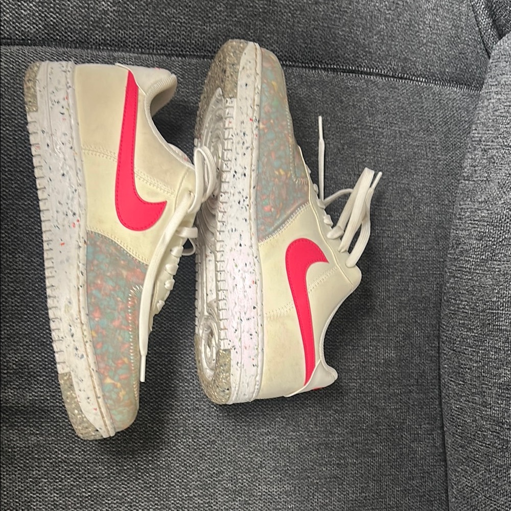 Nike Women's Cream and Pink Sneakers